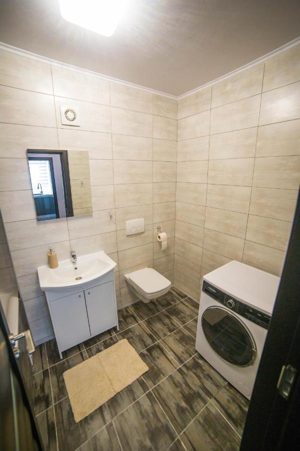 Toto'S Apartment Köstence Dış mekan fotoğraf